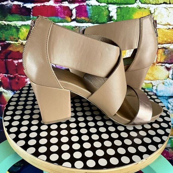 NWOB Lane Bryant Vegan Strappy Block Heel Open Toes Sandals Shoes 9 Wide - Picture 7 of 13